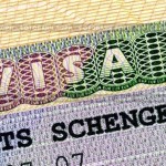 Еврокомиссия просит шенгенские страны выдавать украинцам многолетние визы