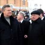Путин дал гражданство Януковичу, Азарову и Пшонке